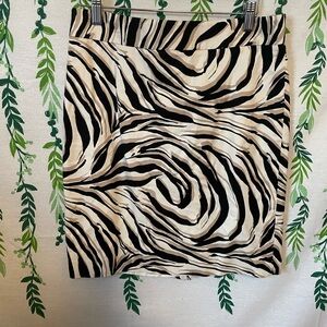 Size 4 Ann Taylor LOFT Zebra Print Pencil Skirt A5